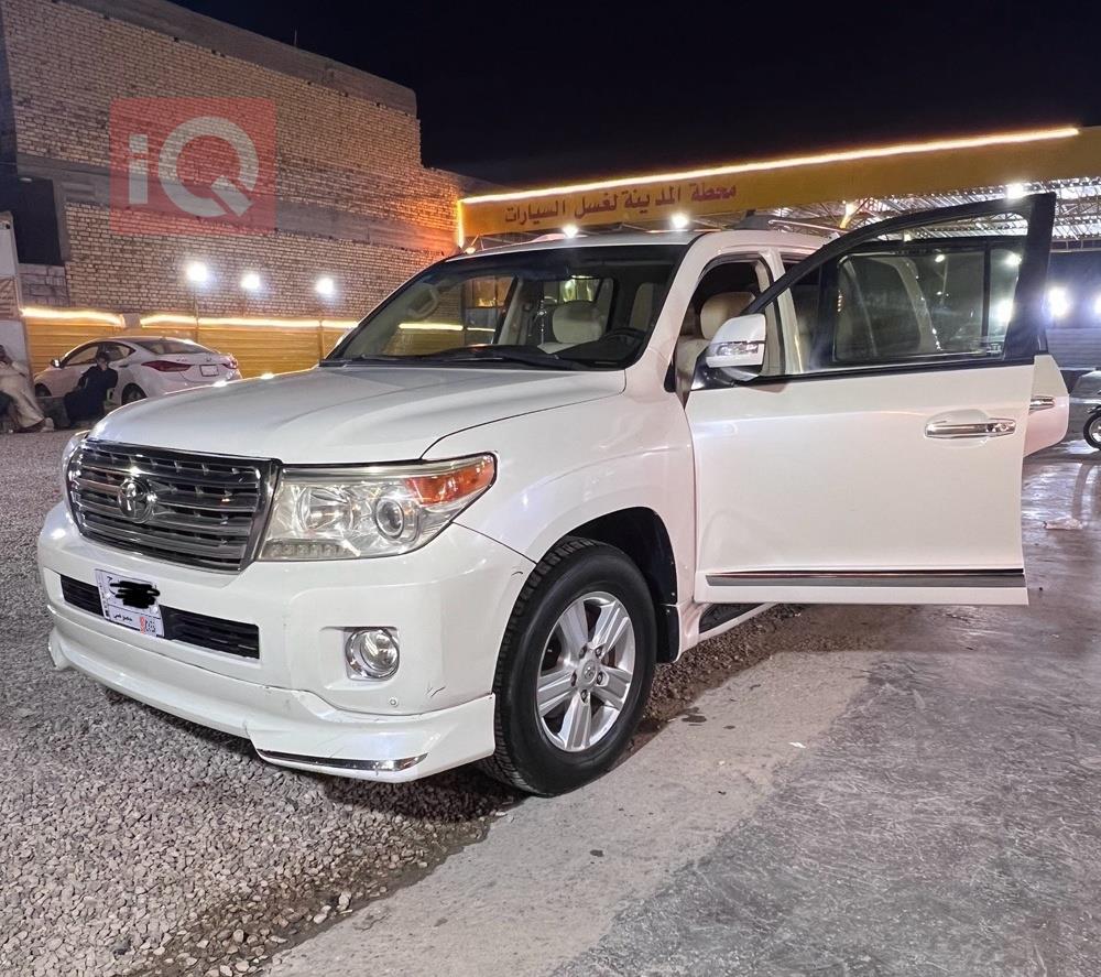 تويوتا لاندكروزر